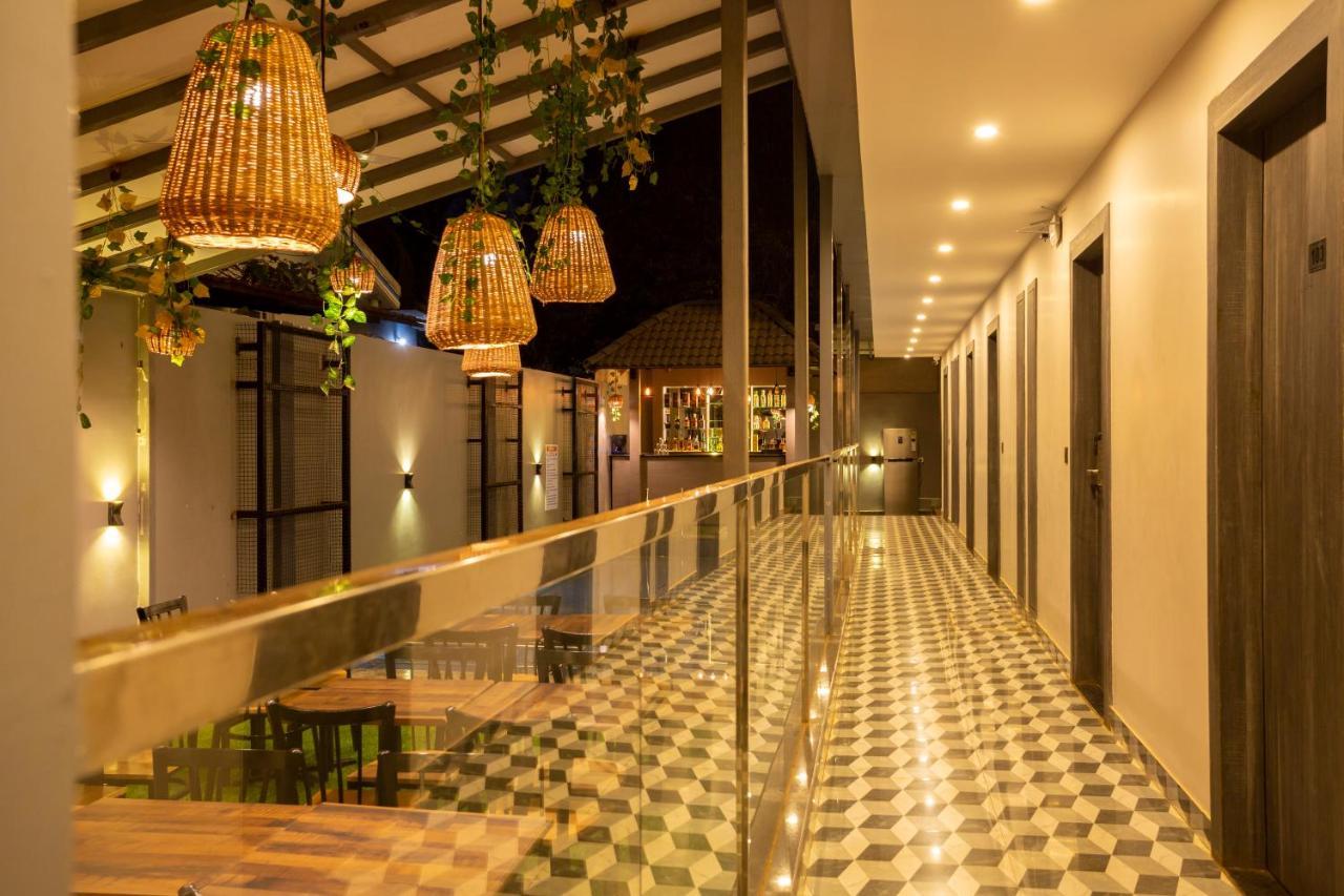 The Porto By Lagom Vagator Goa Near Ozran Beach Anjuna Dış mekan fotoğraf